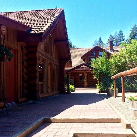 Hitching Post Resort Kelowna Zewnętrze zdjęcie