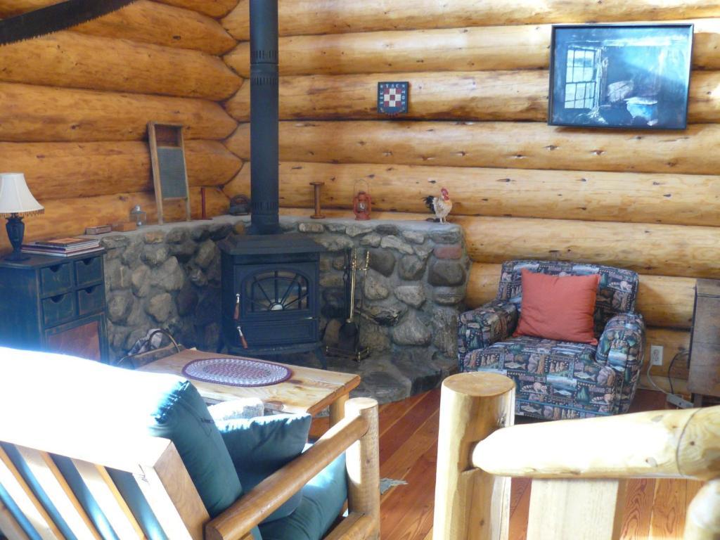 Hitching Post Resort Kelowna Pokój zdjęcie