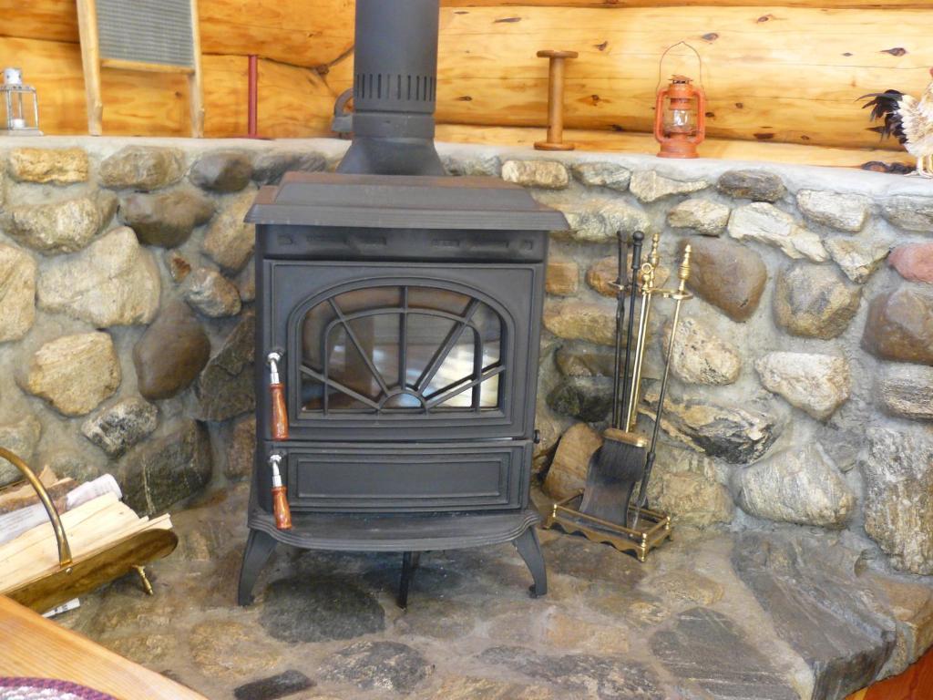 Hitching Post Resort Kelowna Zewnętrze zdjęcie