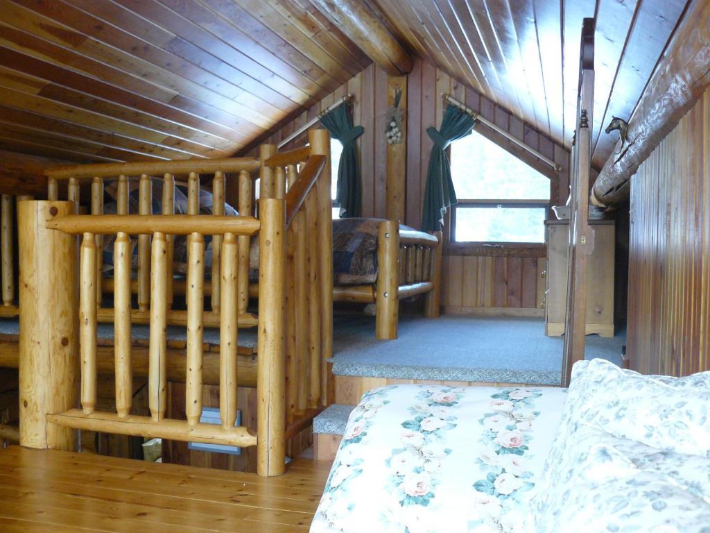 Hitching Post Resort Kelowna Pokój zdjęcie
