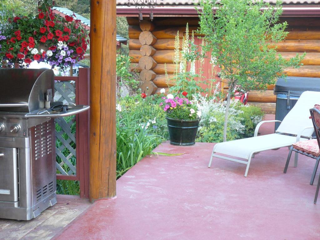 Hitching Post Resort Kelowna Pokój zdjęcie