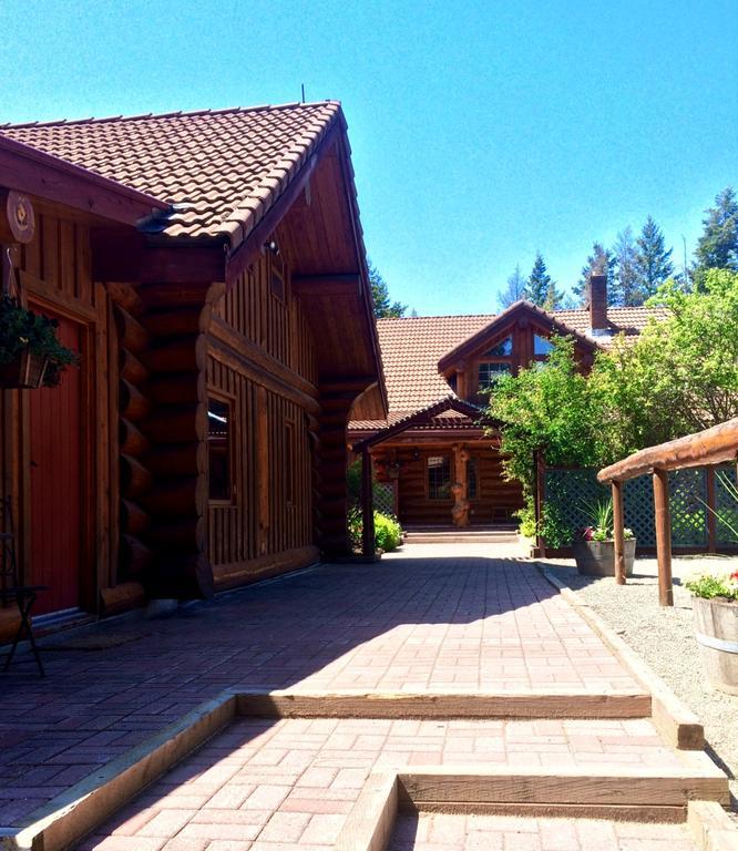 Hitching Post Resort Kelowna Zewnętrze zdjęcie